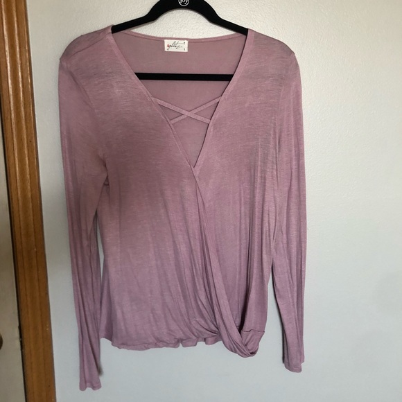 Beautiful blouse! - Picture 1 of 4